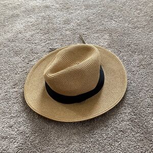 Solar Escape Hat SIZE OS